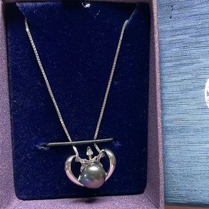 Black Pearl Diamond Necklace